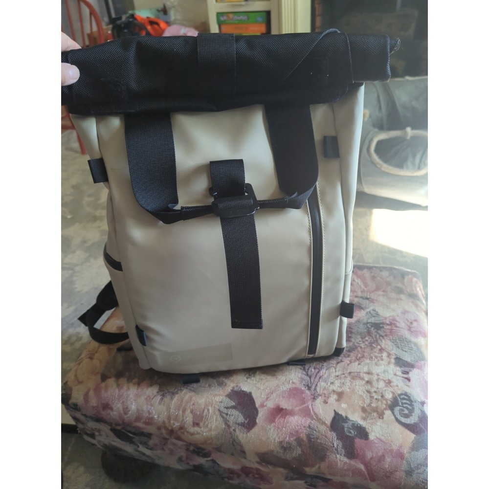 Wandrd PRVKE Lite Backpack Black/Grey - Picture 4 of 7